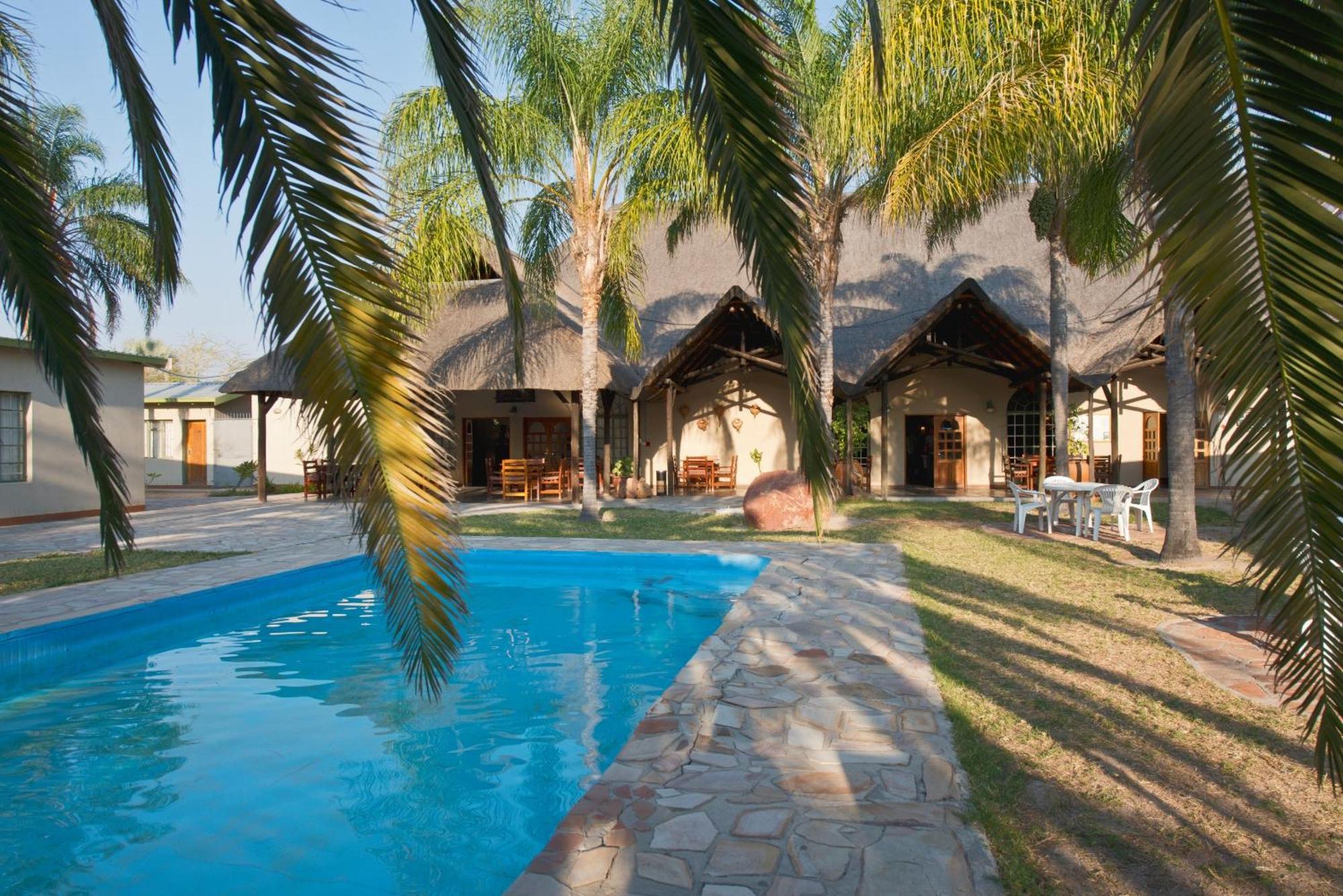 Oshakati Country Hotell Eksteriør bilde