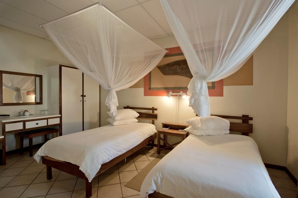 Oshakati Country Hotell Rom bilde