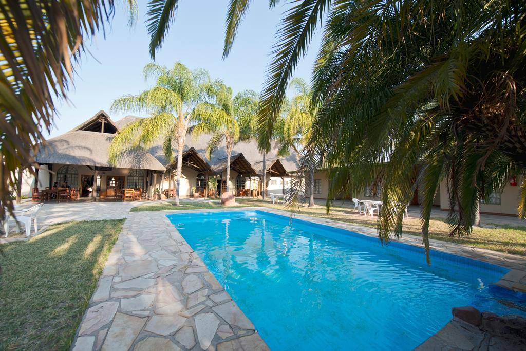 Oshakati Country Hotell Eksteriør bilde
